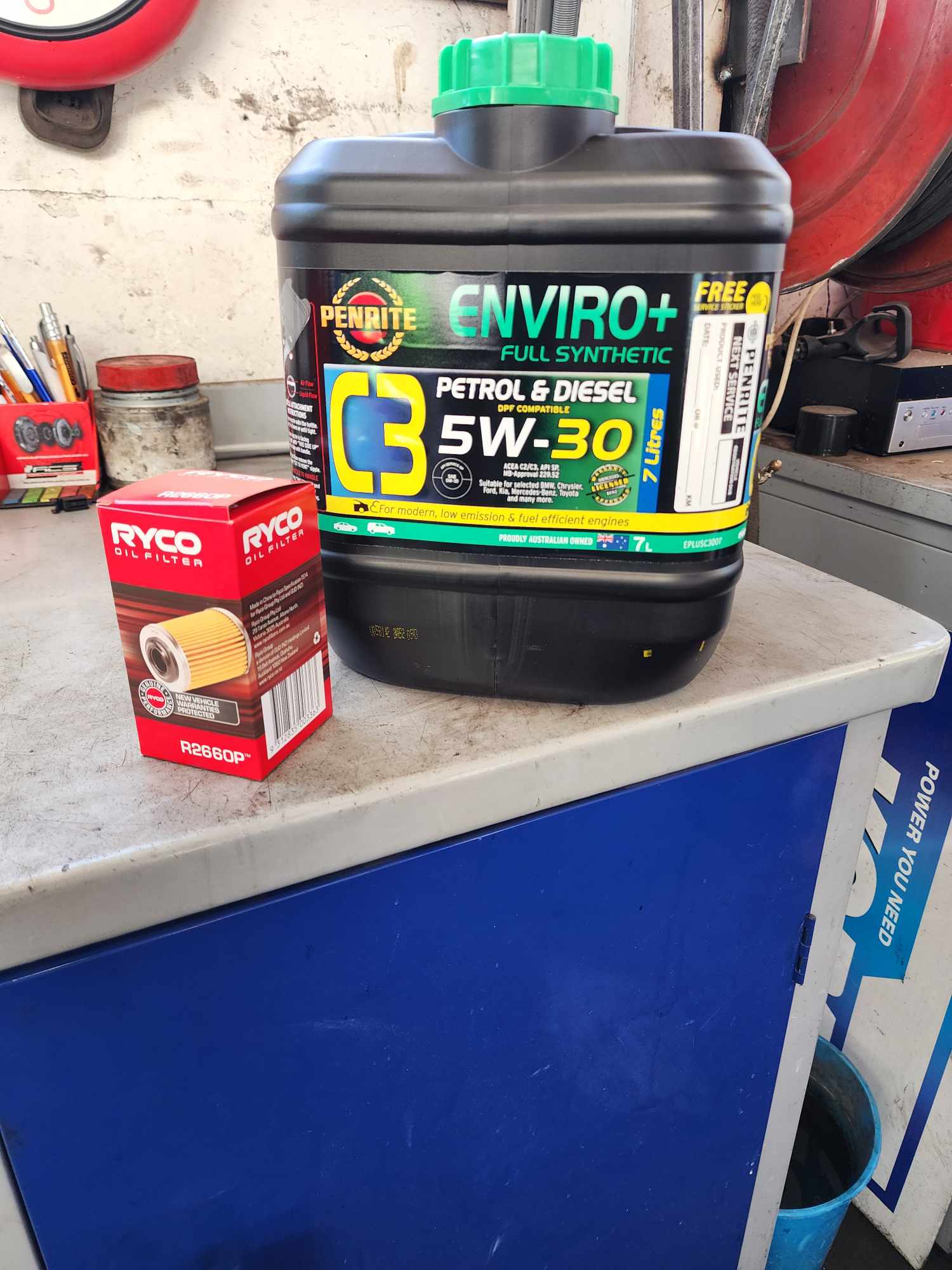 Oil filter service